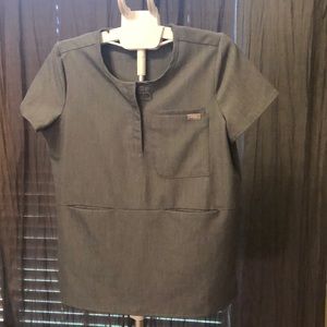 Figs charcoal scrub top, limited style